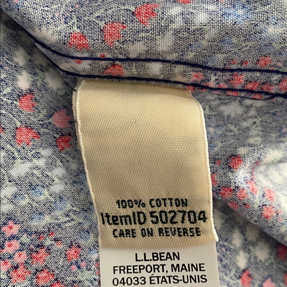L.L. Bean Wrinkle Free Button Up Shirt - Size Small Petite - EUC - Picture 6 of 11
